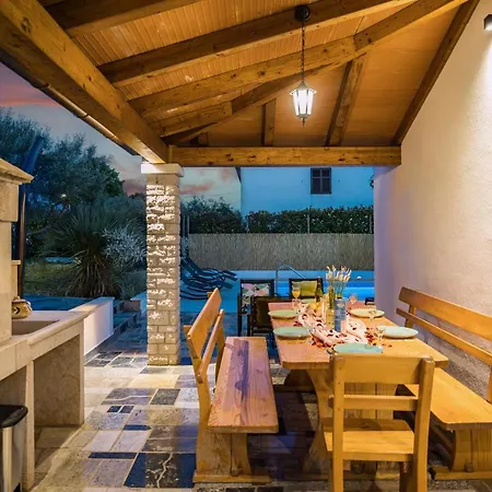 Holiday House Tina Holiday home *